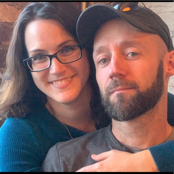 Meet your Posher, Pamela - Picture 1 of 1